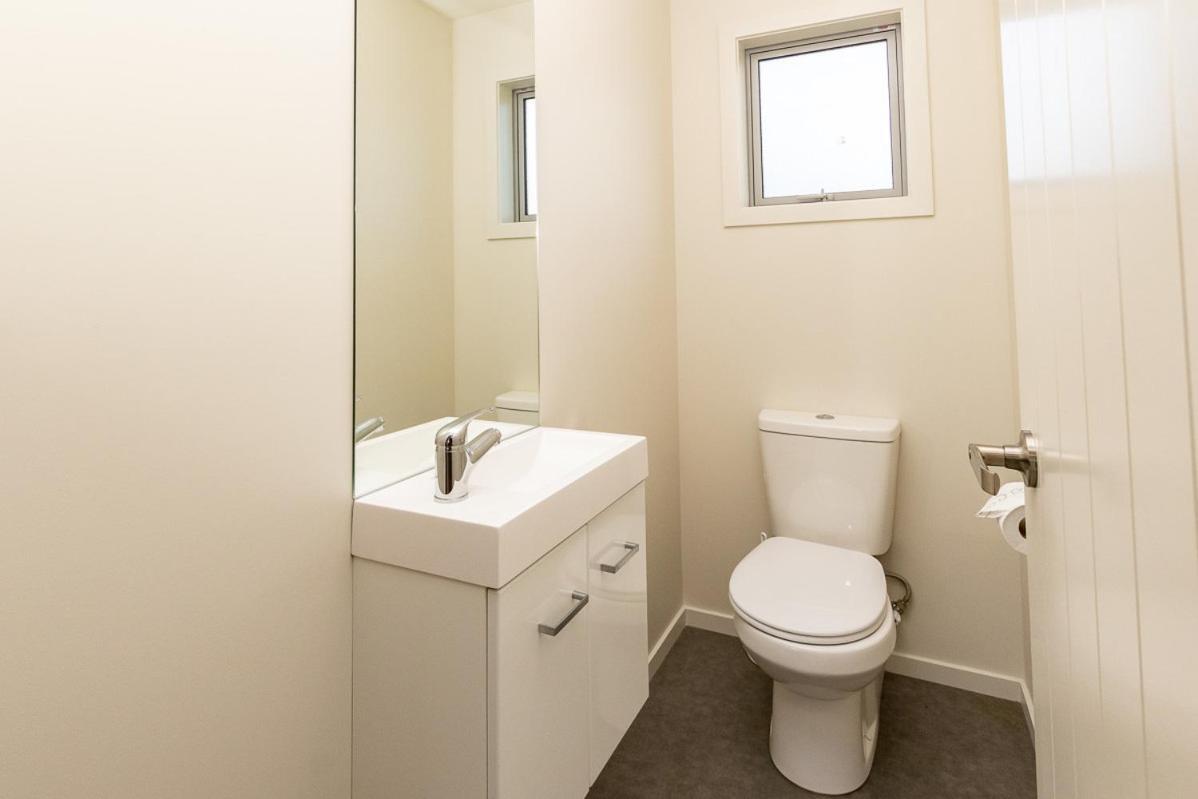 Poppa Pete'S - Te Anau Holiday Home Екстер'єр фото