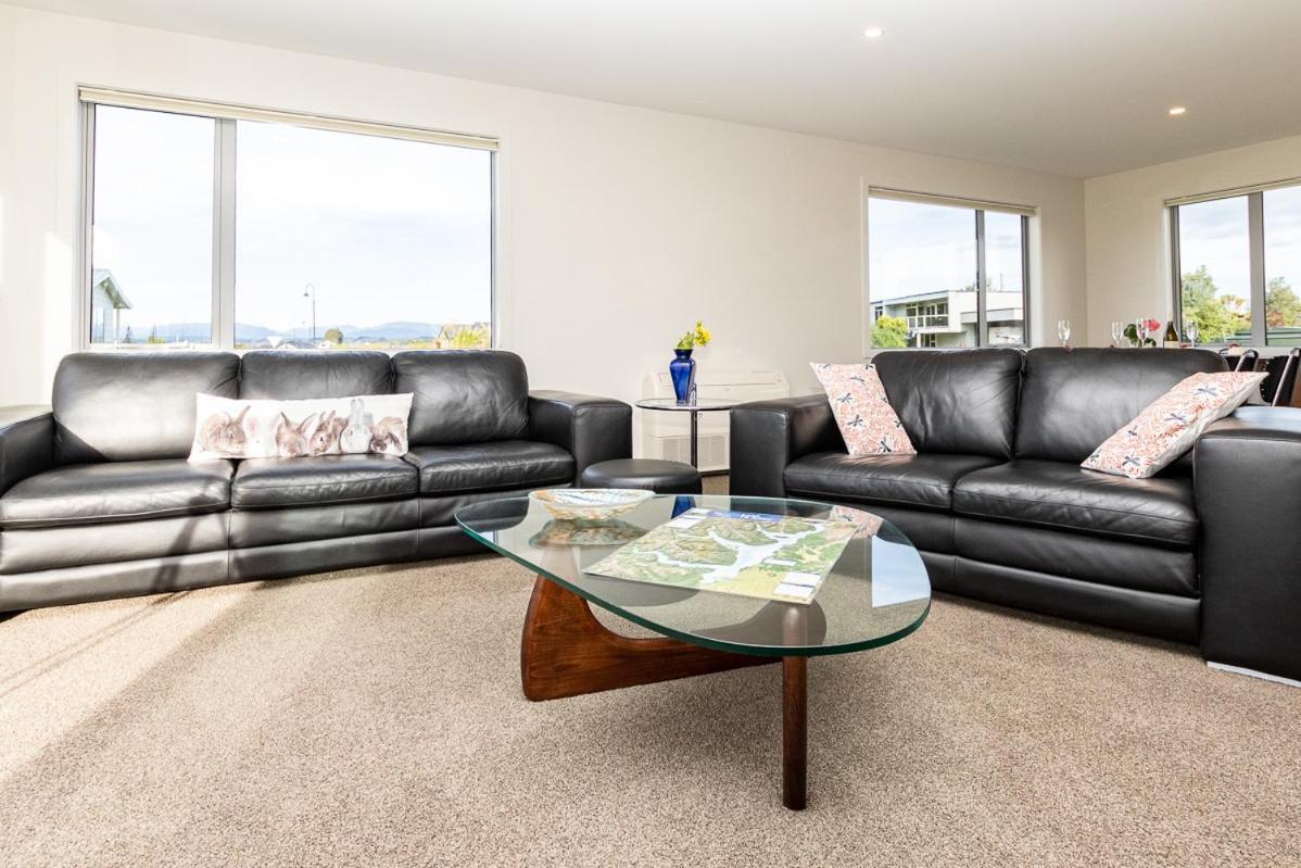 Poppa Pete'S - Te Anau Holiday Home Екстер'єр фото