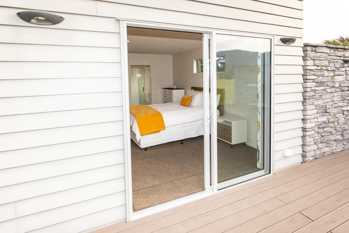 Poppa Pete'S - Te Anau Holiday Home Екстер'єр фото
